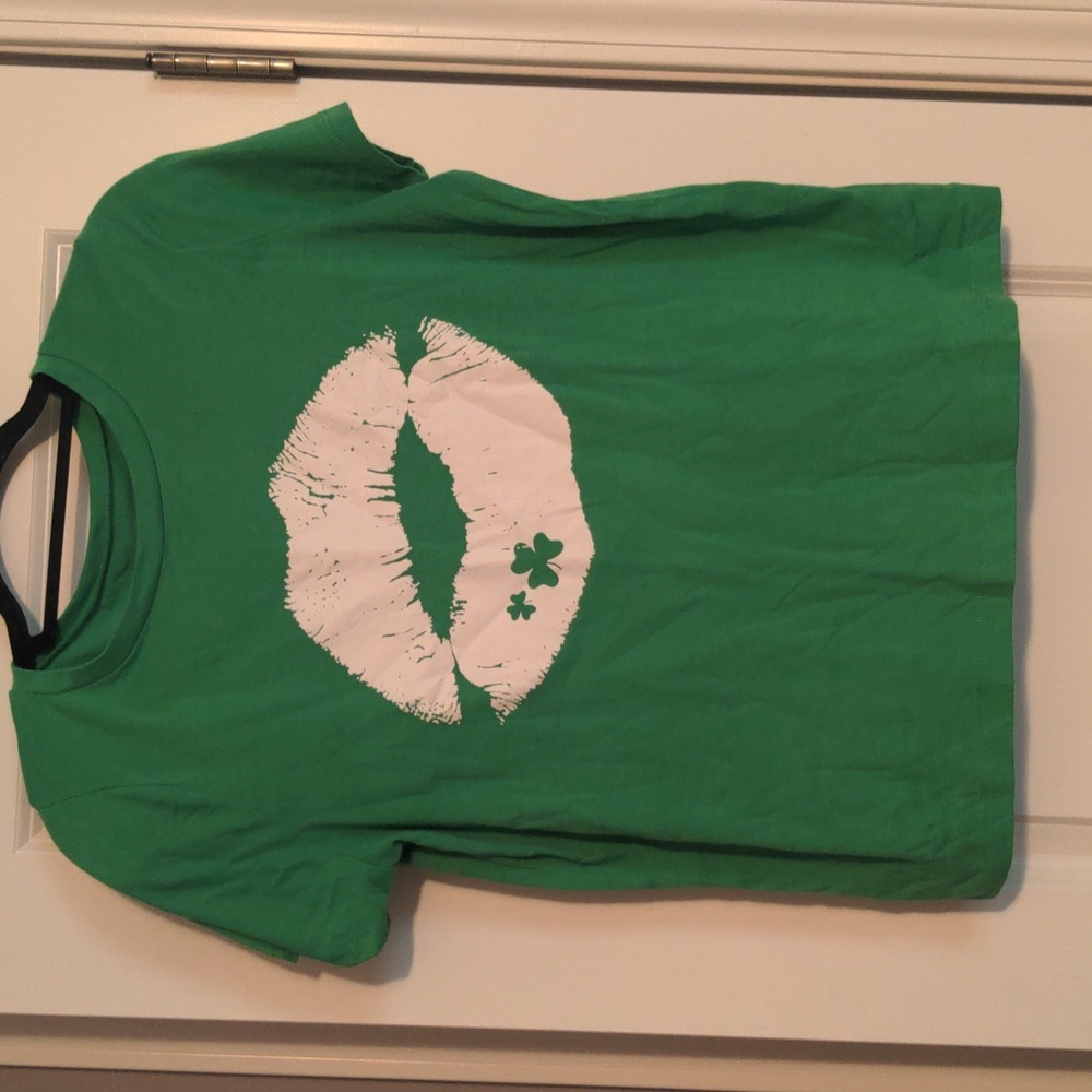 Women's tee shirt